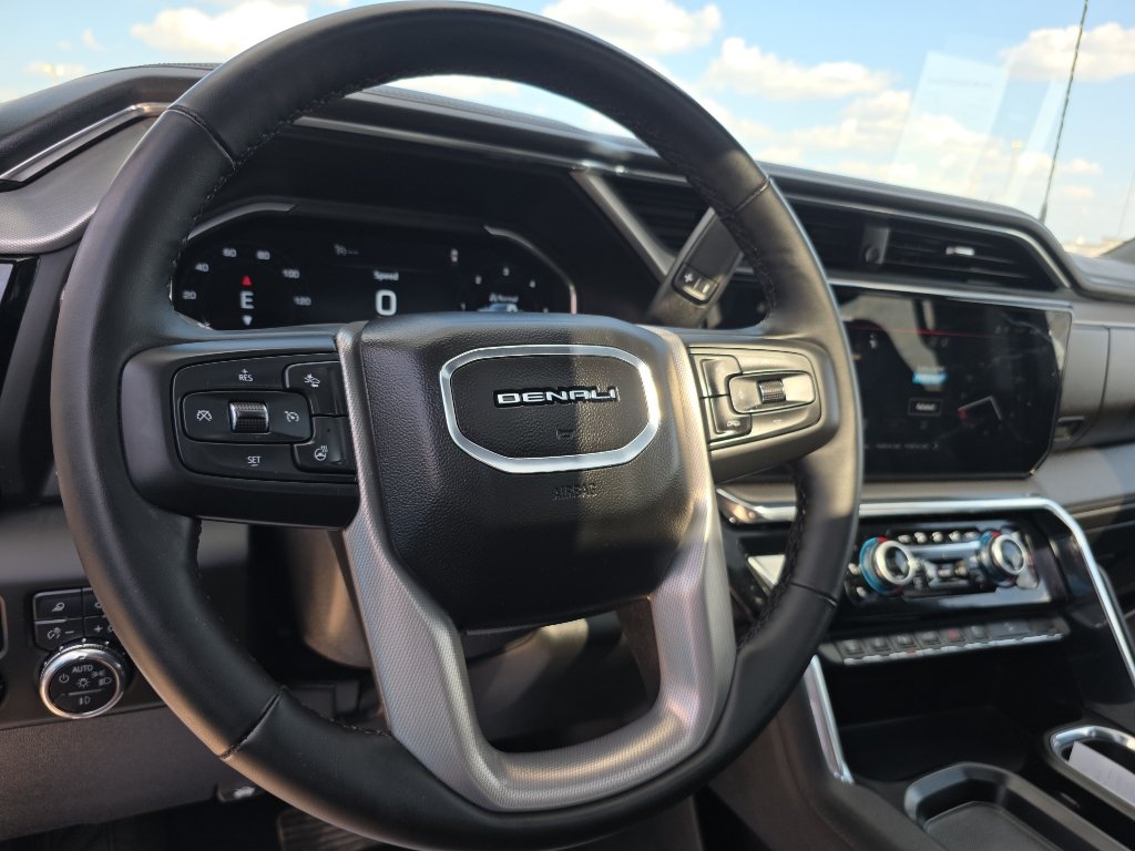 Certified 2025 GMC Sierra 2500 Denali w/ Technology Package AWD/4WD image 15