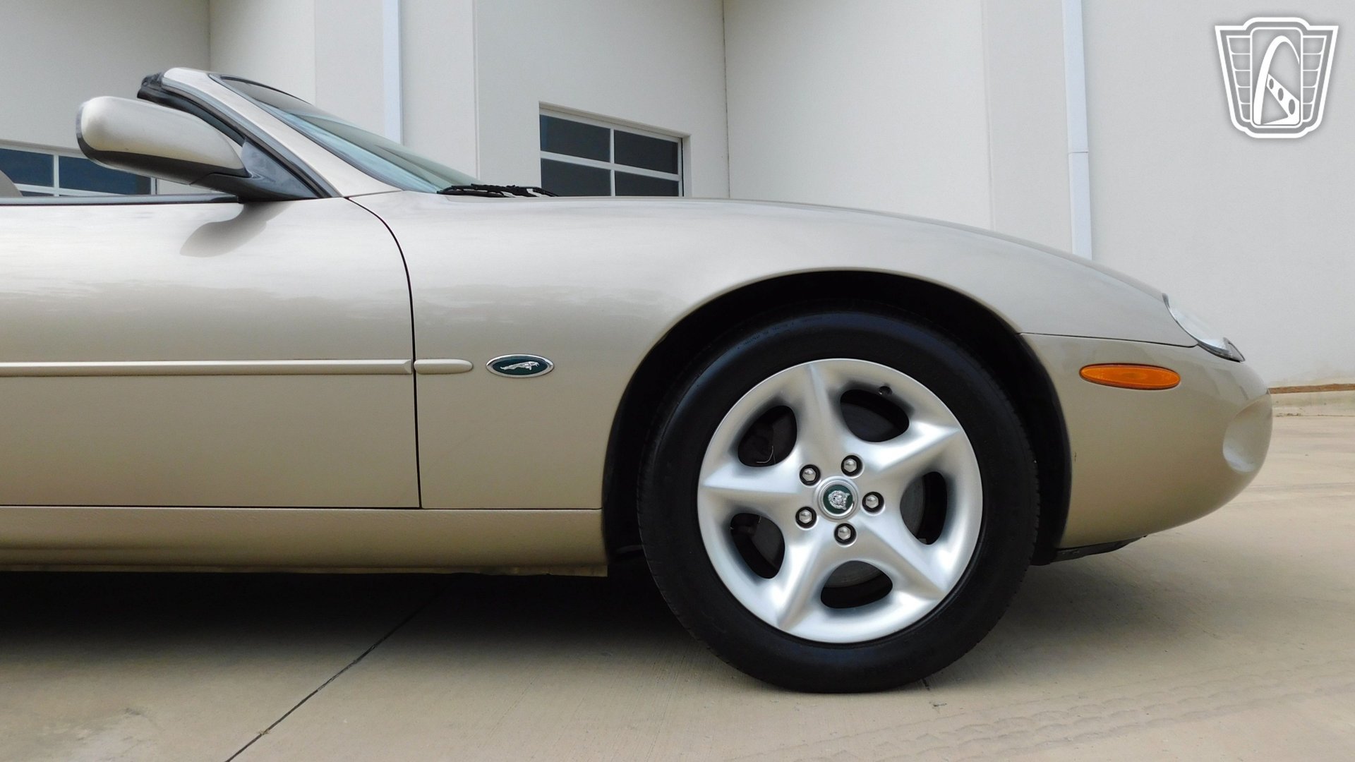 Used 2000 Jaguar XK8 Convertible RWD image 32