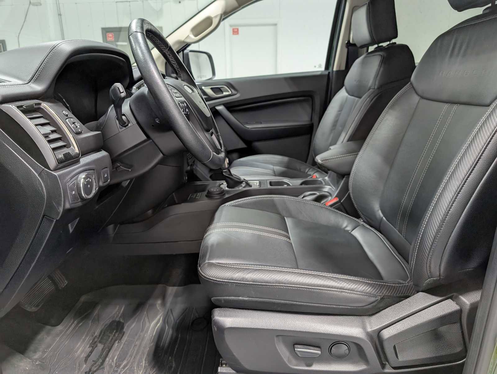 Used 2023 Ford Ranger Lariat w/ Equipment Group 501A High image 4