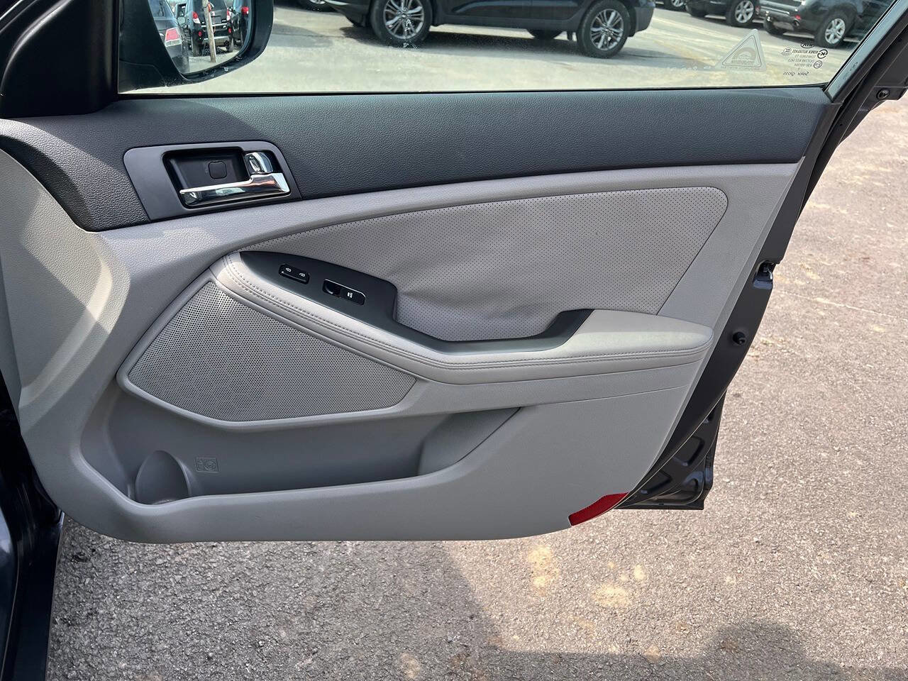 Used 2011 Kia Optima EX FWD image 21