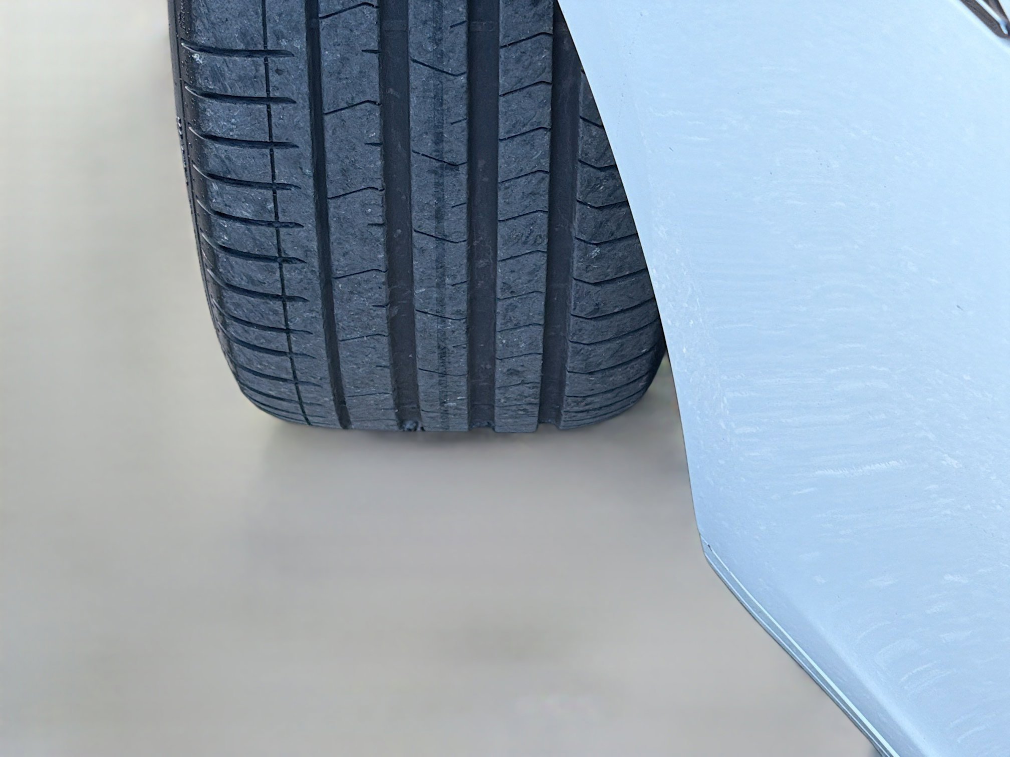 Used 2023 Maserati Ghibli Modena image 43