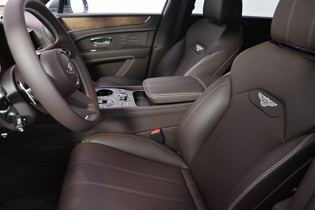 Used 2024 Bentley Bentayga Extended Wheelbase image 13