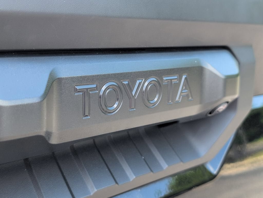 Used 2025 Toyota Tundra SR5 w/ SR5 Convenience Package RWD image 10