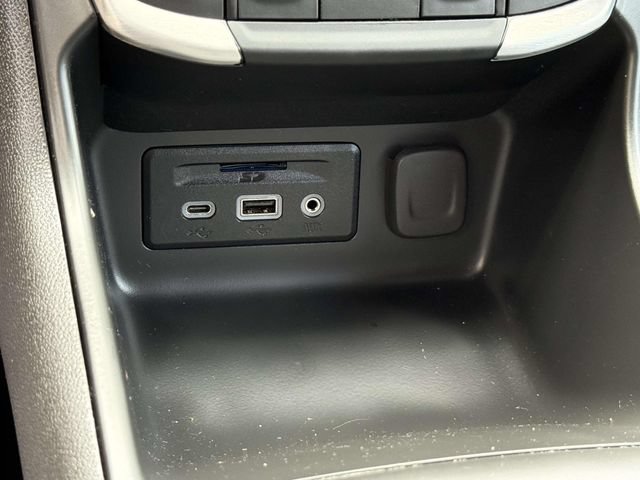 Certified 2024 GMC Terrain SLT AWD/4WD image 18