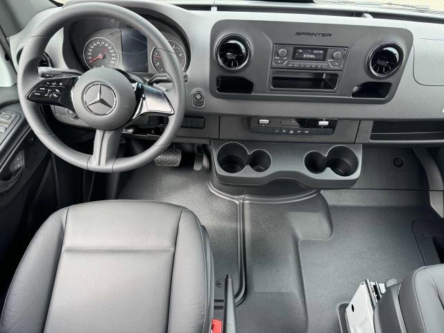 New 2025 Mercedes-Benz Sprinter 2500 image 4