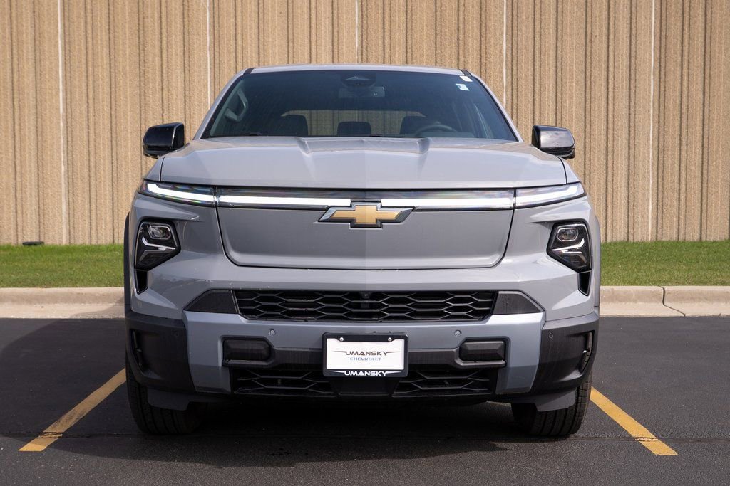 New 2025 Chevrolet Silverado EV LT image 2
