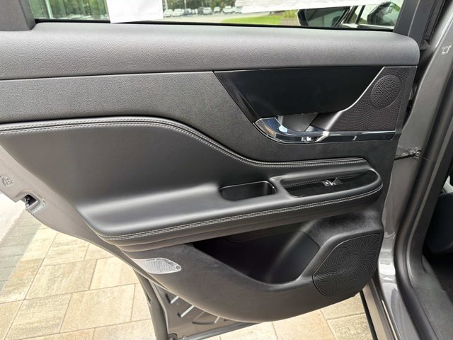New 2026 Lincoln Corsair Premiere FWD image 15