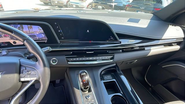 Used 2024 Cadillac Escalade Sport AWD/4WD image 15