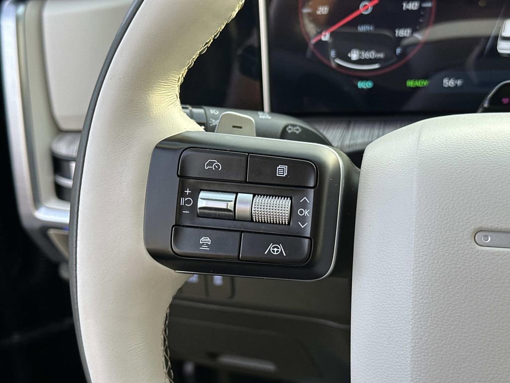 Used 2025 Hyundai Santa Fe Calligraphy image 17