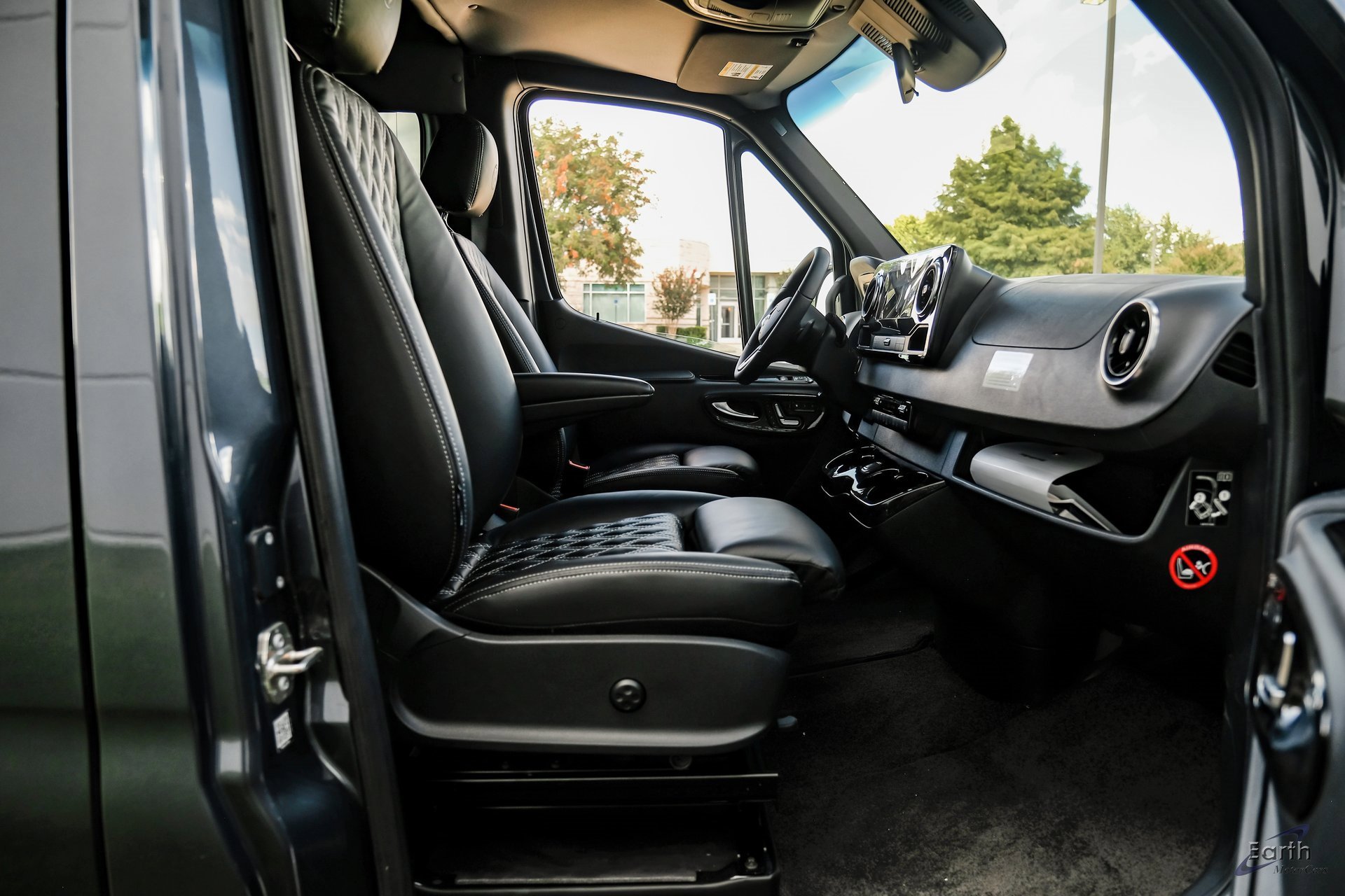 Used 2023 Mercedes-Benz Sprinter 2500 image 43