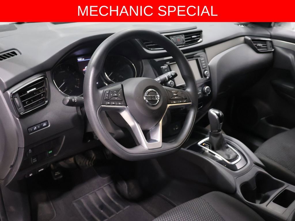Used 2019 Nissan Rogue Sport S image 3