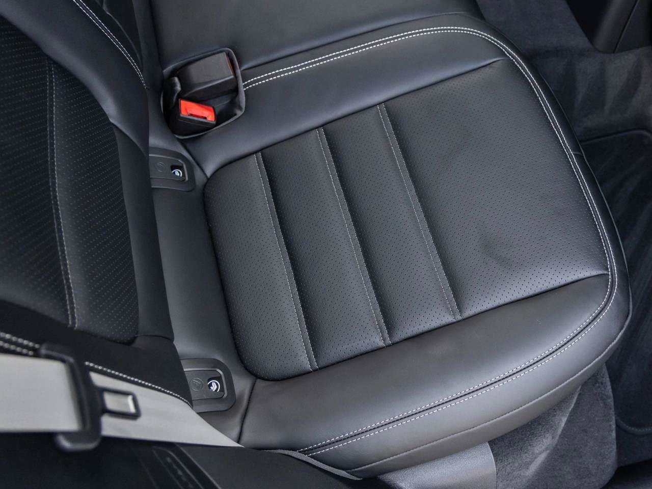 New 2026 Porsche Macan GTS image 91