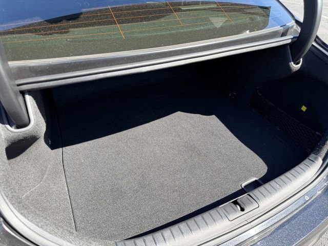 Used 2022 Genesis G70 2.0T image 36