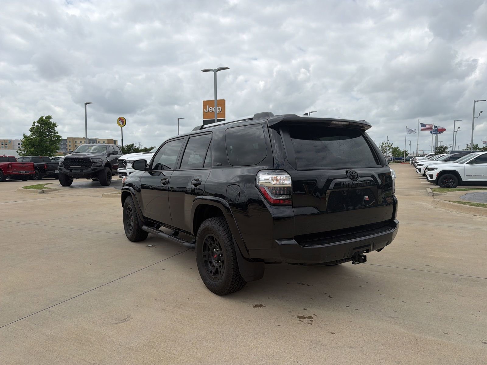 Used 2024 Toyota 4Runner SR5 image 3