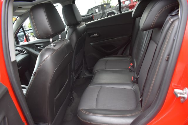 Certified 2018 Chevrolet Trax LT w/ Sun & Sound Package AWD/4WD image 20