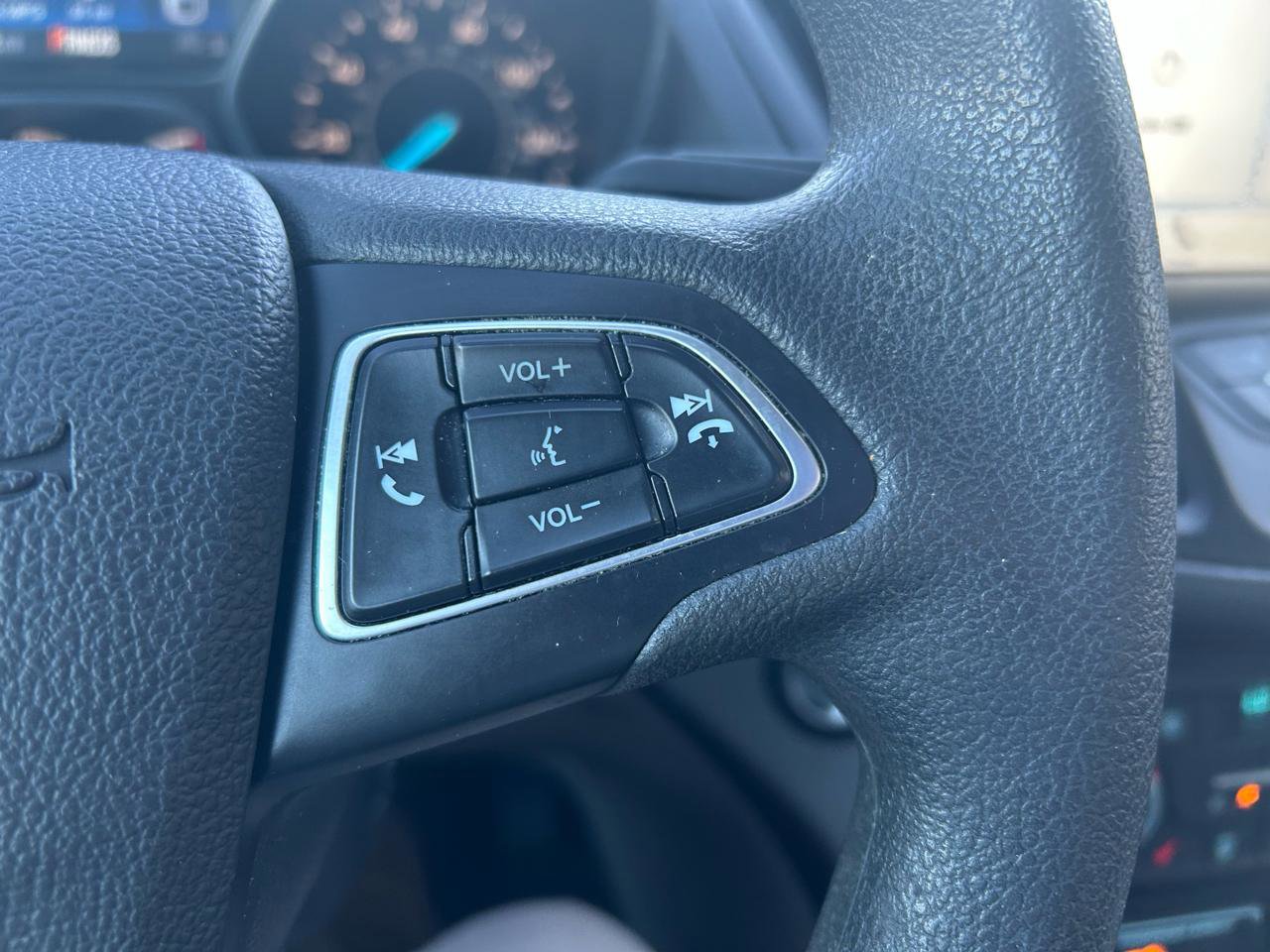 Used 2019 Ford Escape SE image 19