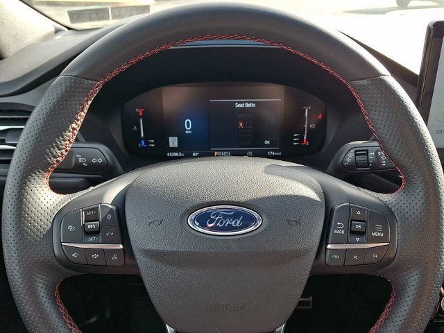 Used 2023 Ford Escape ST-Line w/ Tech Pack #1 AWD/4WD image 25