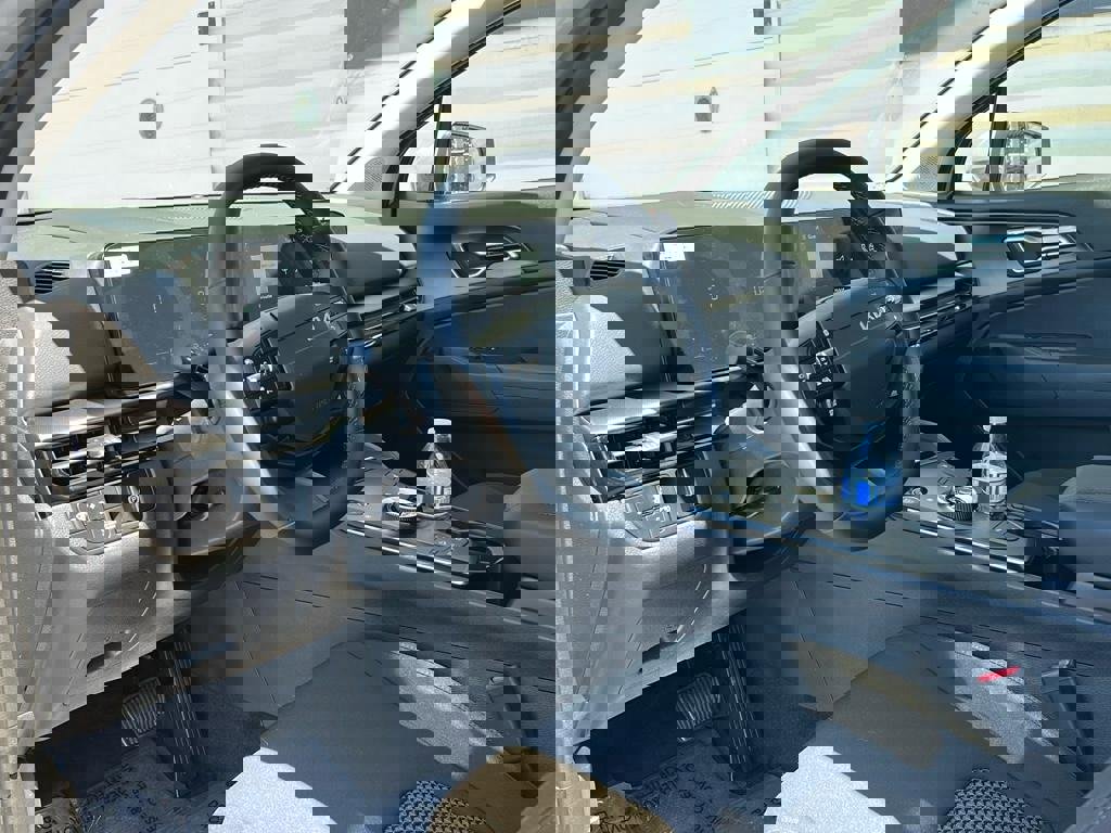 New 2026 Kia Sportage S image 10