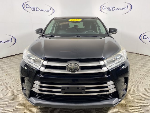 Certified 2017 Toyota Highlander Plus AWD/4WD image 2