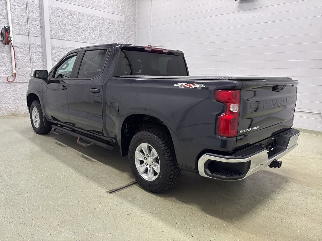 Used 2022 Chevrolet Silverado 1500 LT AWD/4WD image 7