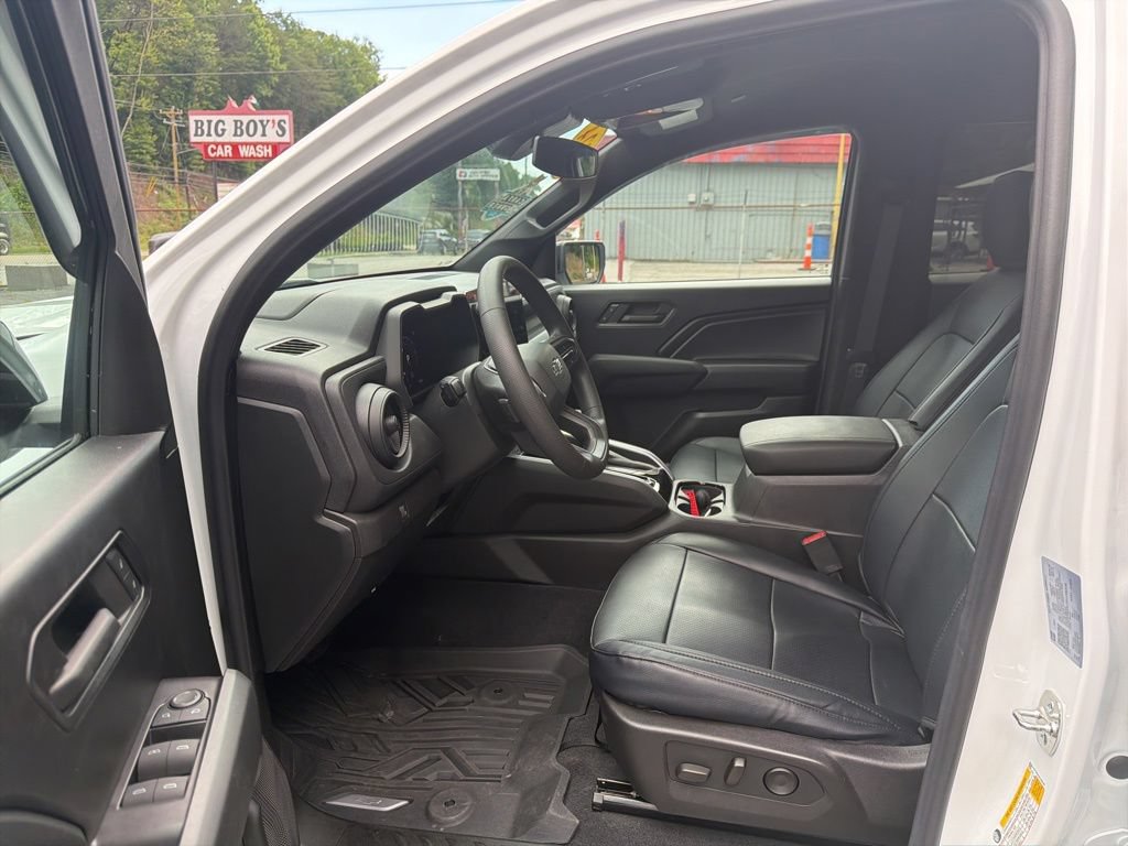 Certified 2024 Chevrolet Colorado Trail Boss AWD/4WD image 8