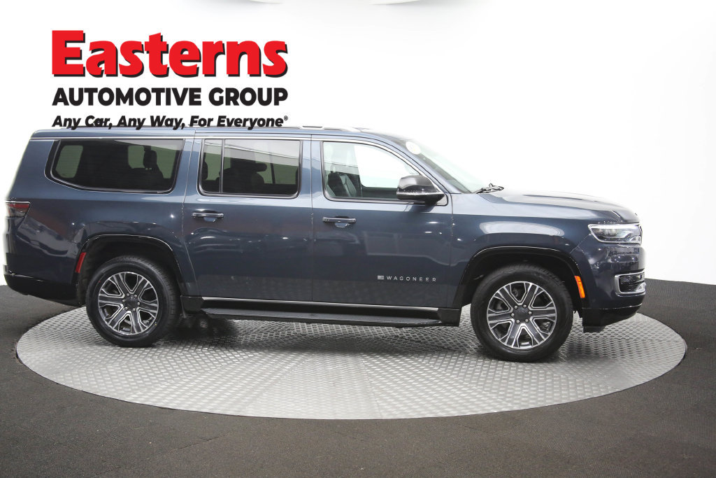 Used 2024 Jeep Wagoneer L Series II w/ Flexible Seating Group RWD image 54