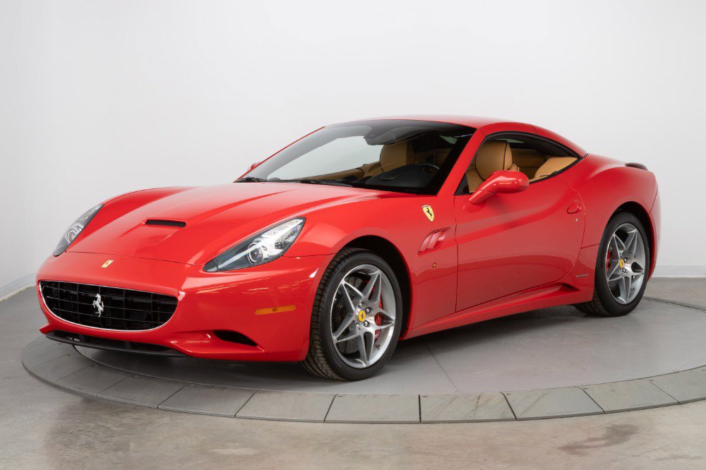 Used 2011 Ferrari California image 11
