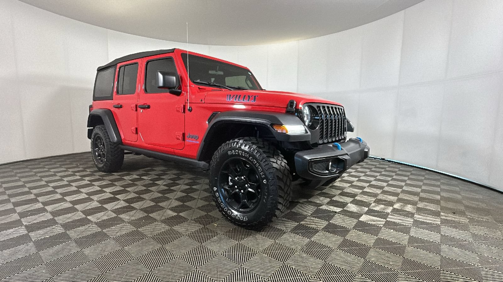Used 2023 Jeep Wrangler Unlimited w/ Cold Weather Group AWD/4WD video 3