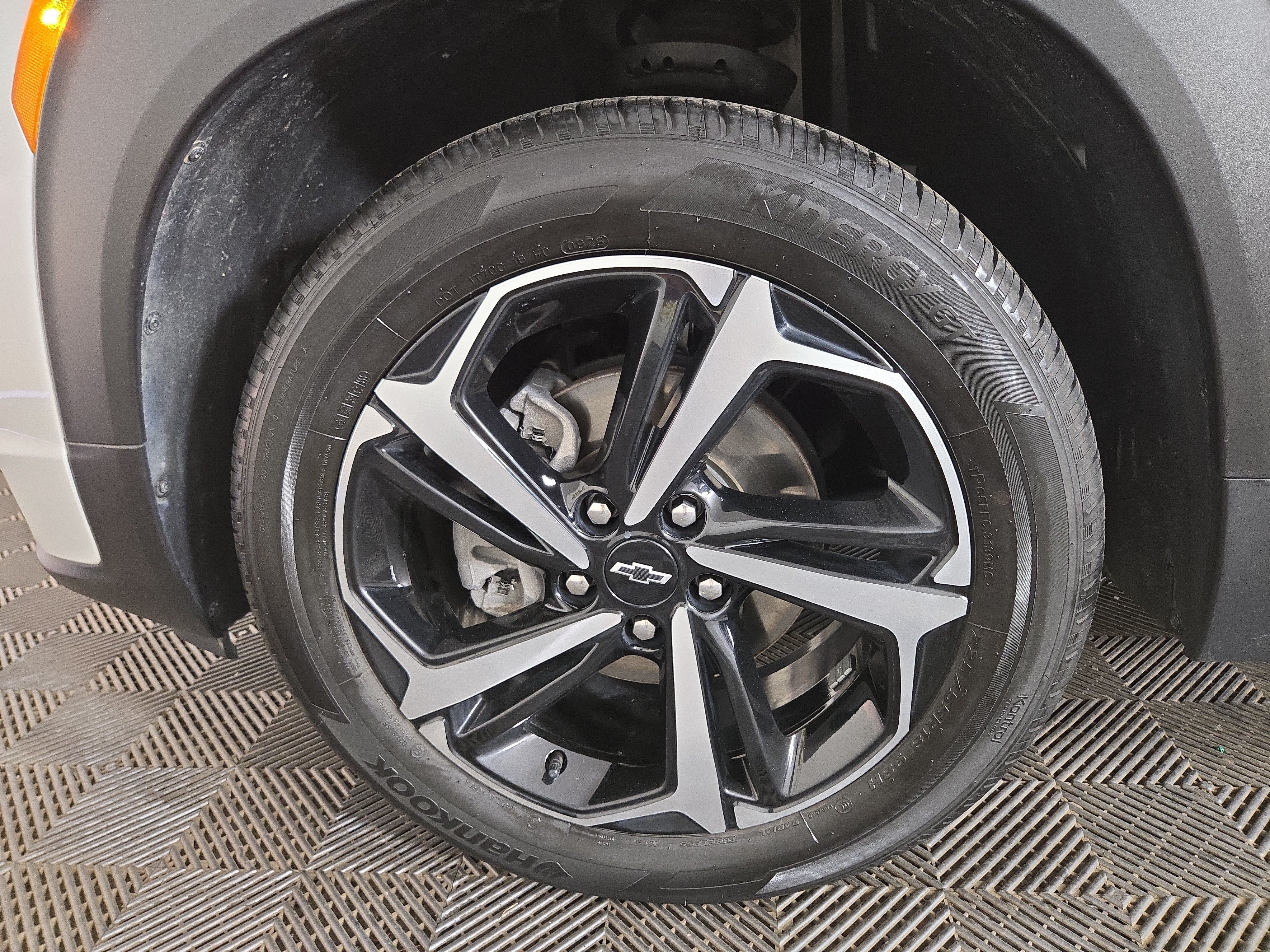 Certified 2023 Chevrolet TrailBlazer RS FWD image 34