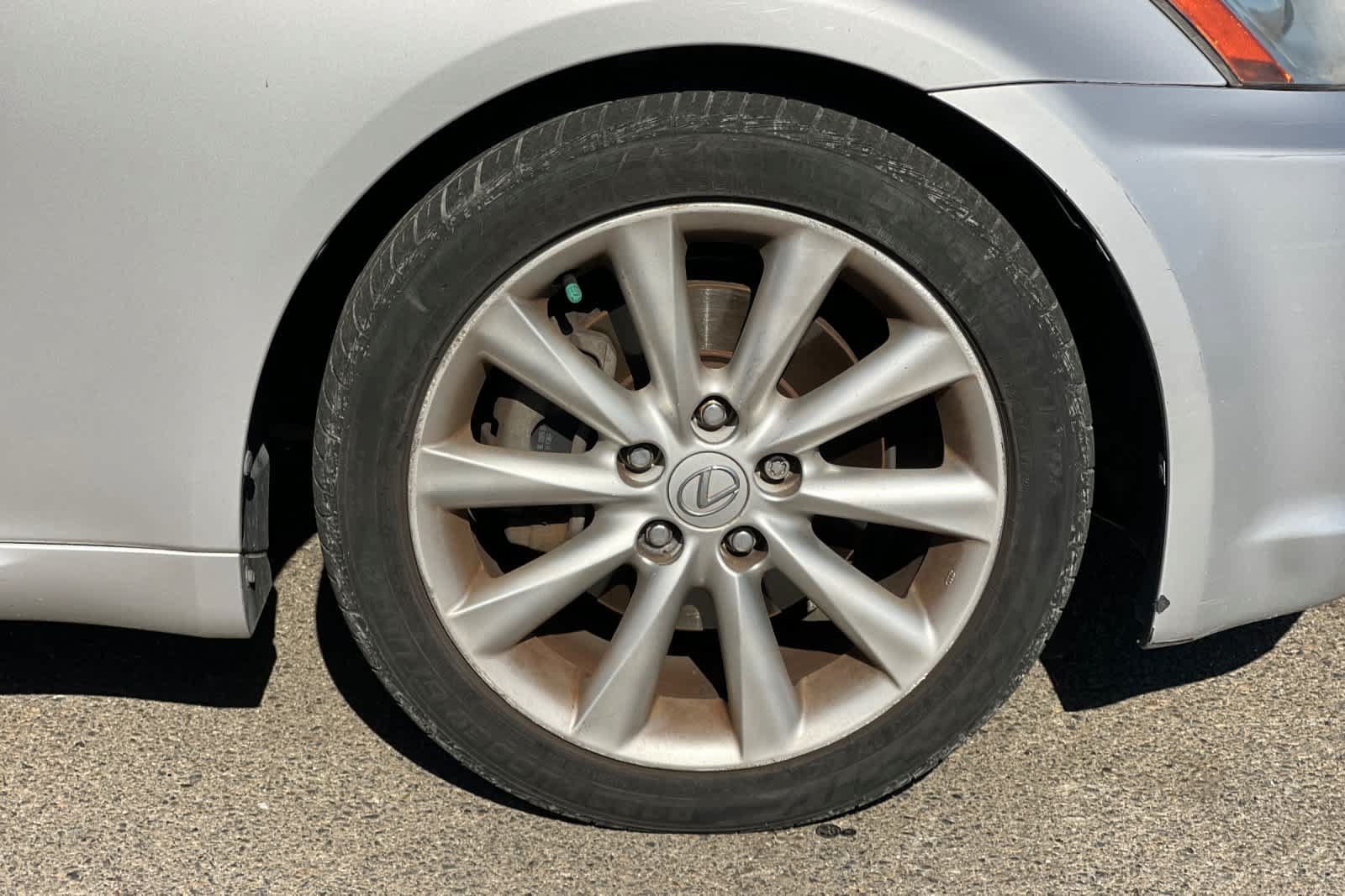 Used 2010 Lexus IS 250 w/ Preferred Accessory Package RWD image 18