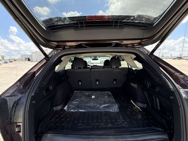 Used 2025 Subaru Outback Limited image 24