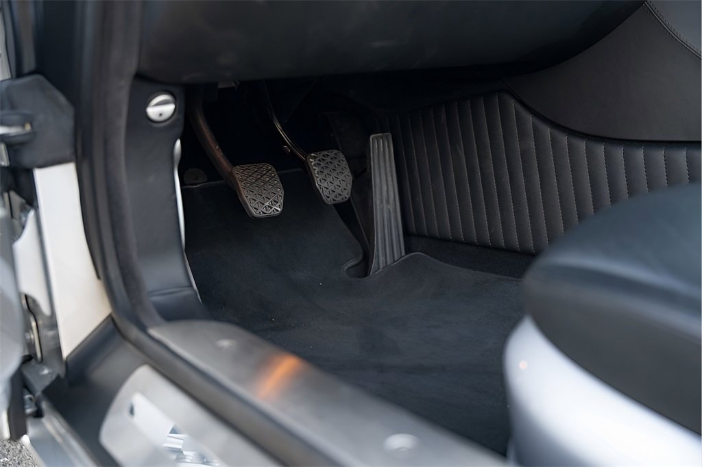 Used 2001 BMW Z8 image 29