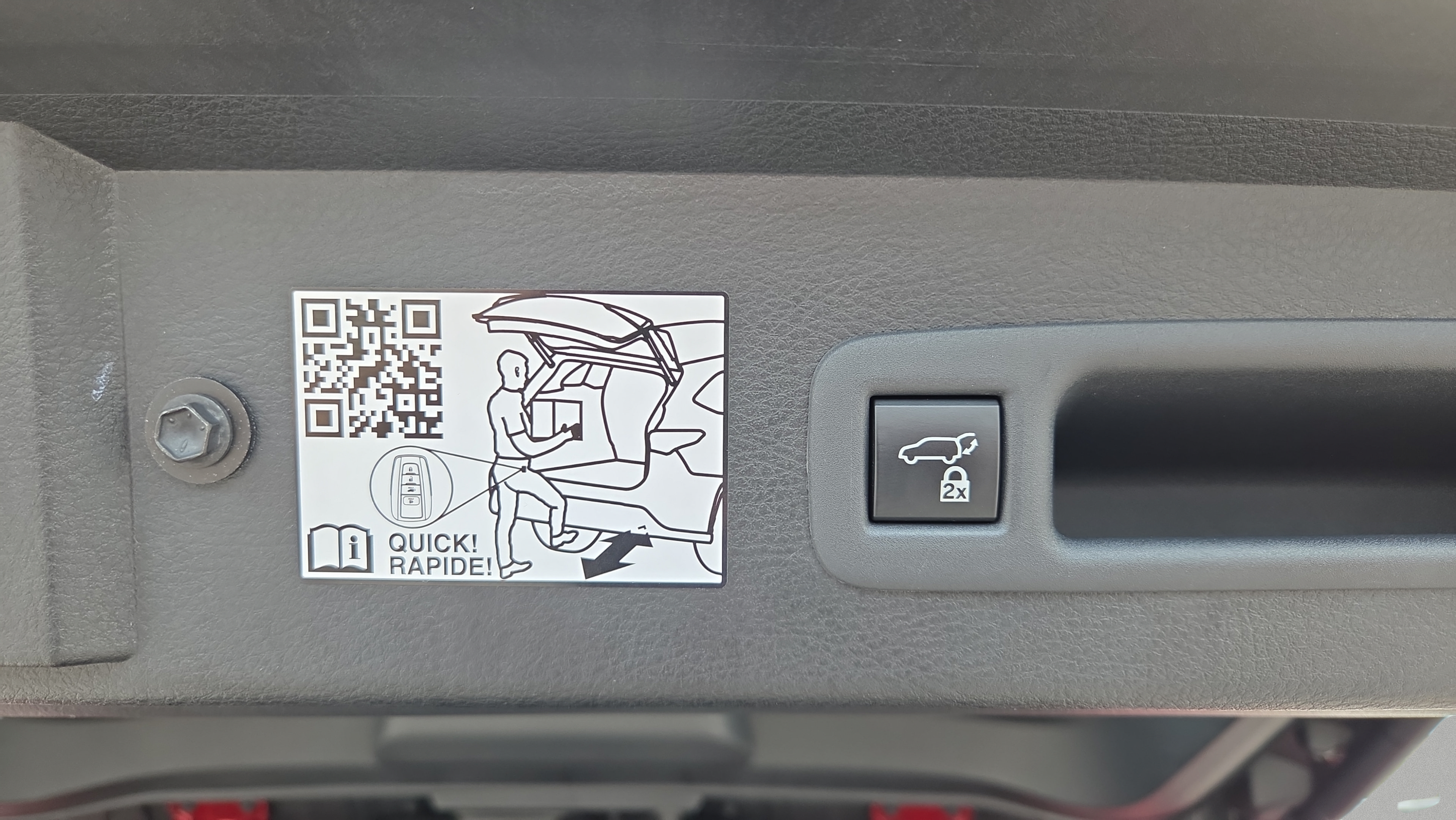Certified 2021 Toyota Sienna XSE AWD/4WD image 10