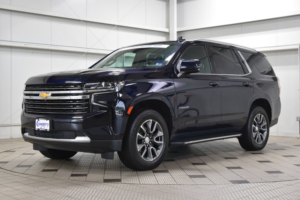 Used 2023 Chevrolet Tahoe LT w/ Luxury Package AWD/4WD image 3