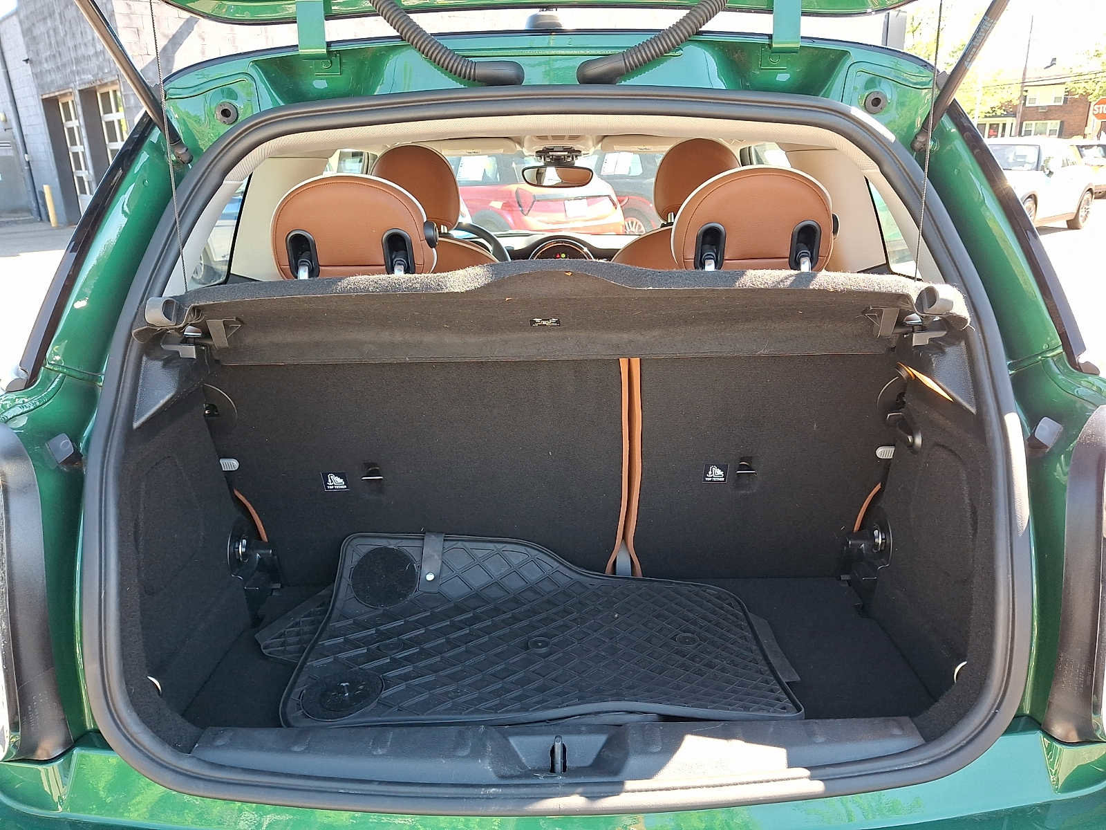 Certified 2024 MINI Cooper S w/ Signature Upholstery Package FWD image 28