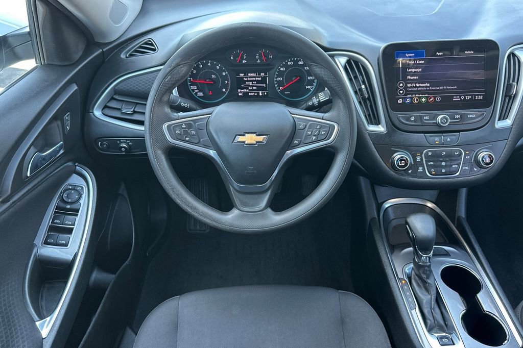 Used 2022 Chevrolet Malibu LT image 16
