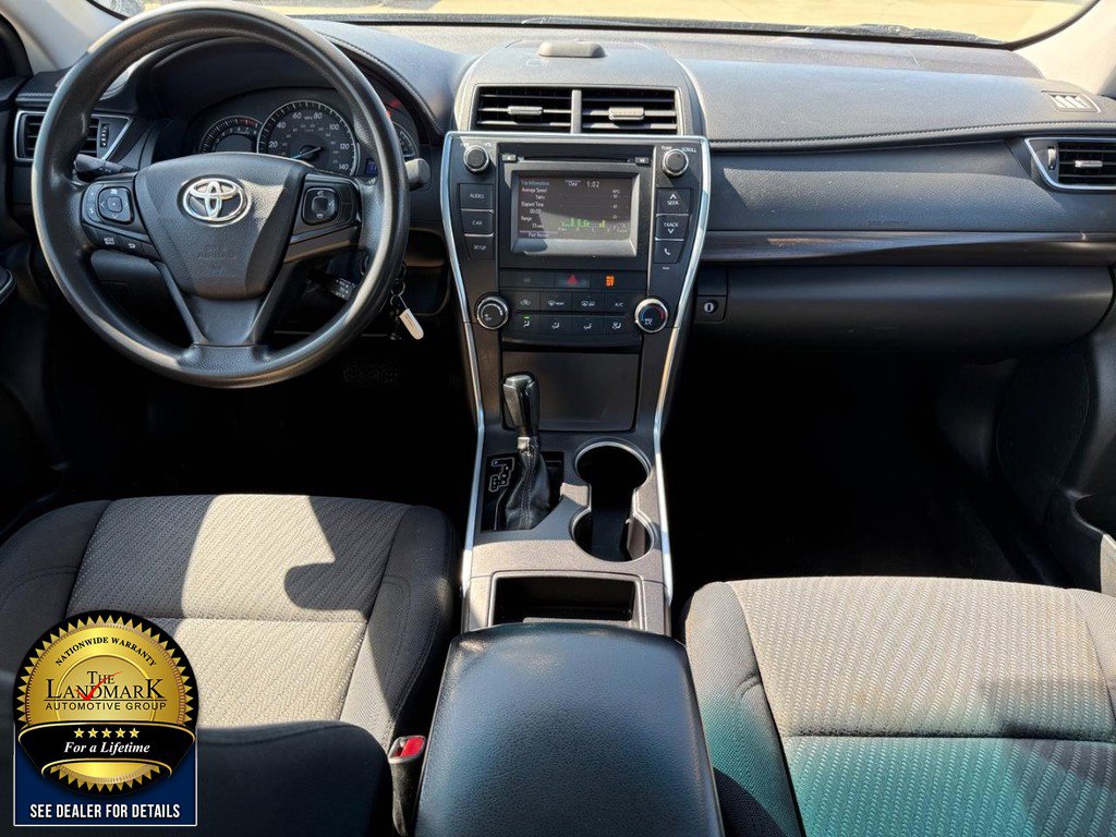 Used 2015 Toyota Camry LE FWD image 15