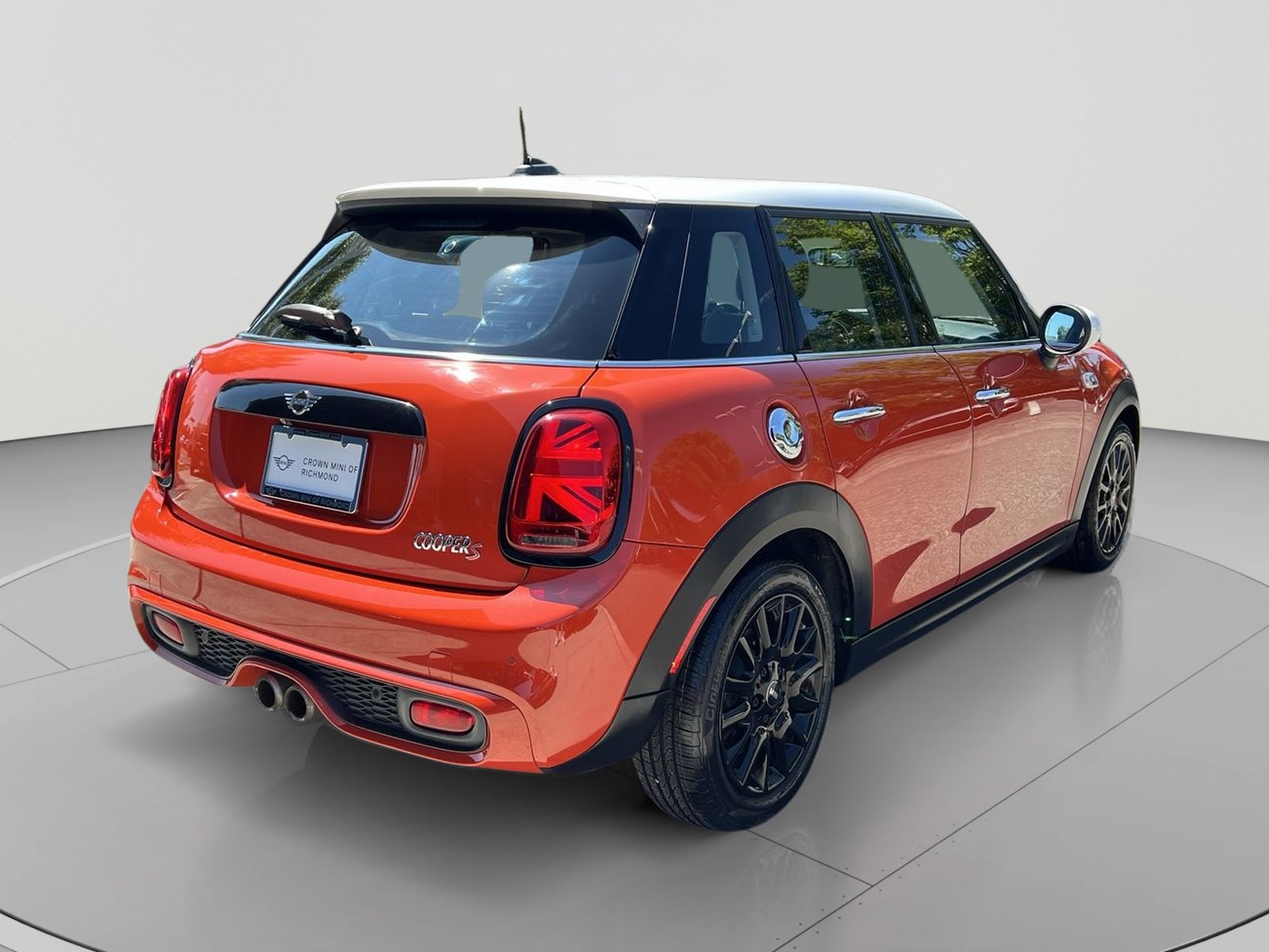 Used 2019 MINI Cooper S w/ Premium Package FWD image 13
