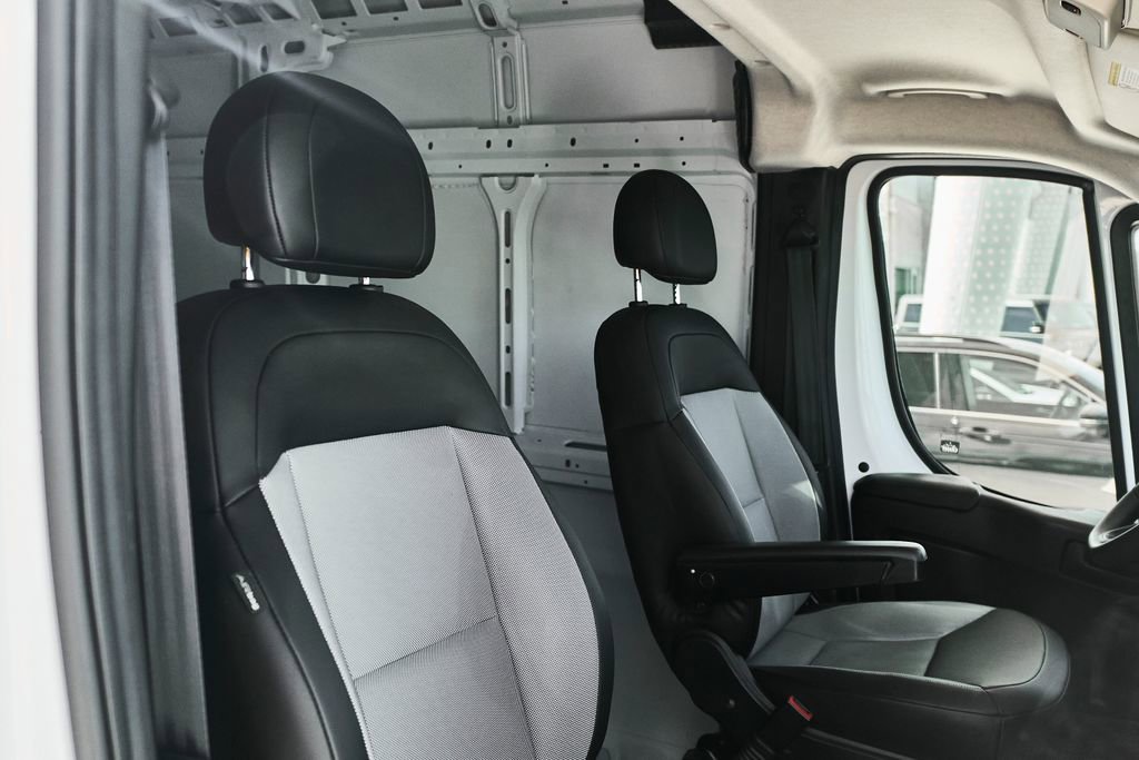 Used 2025 RAM ProMaster 2500 w/ Convenience Group FWD image 37