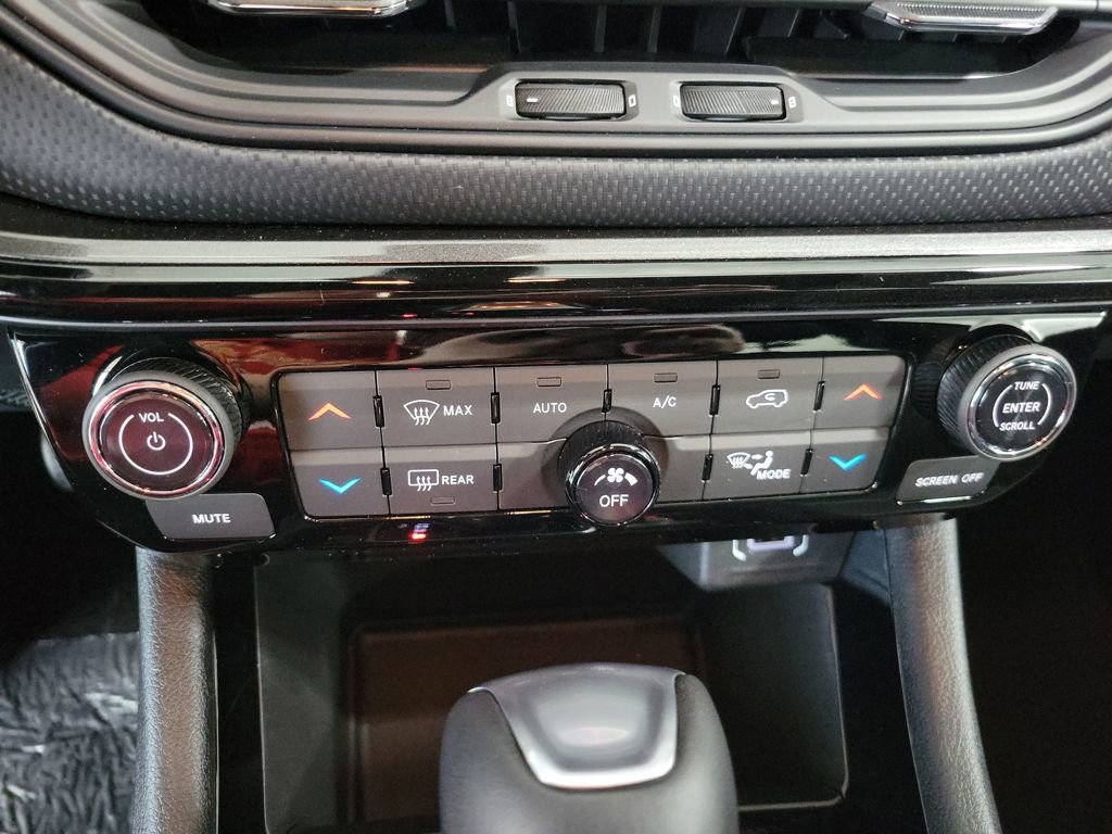 New 2026 Jeep Compass Limited image 26