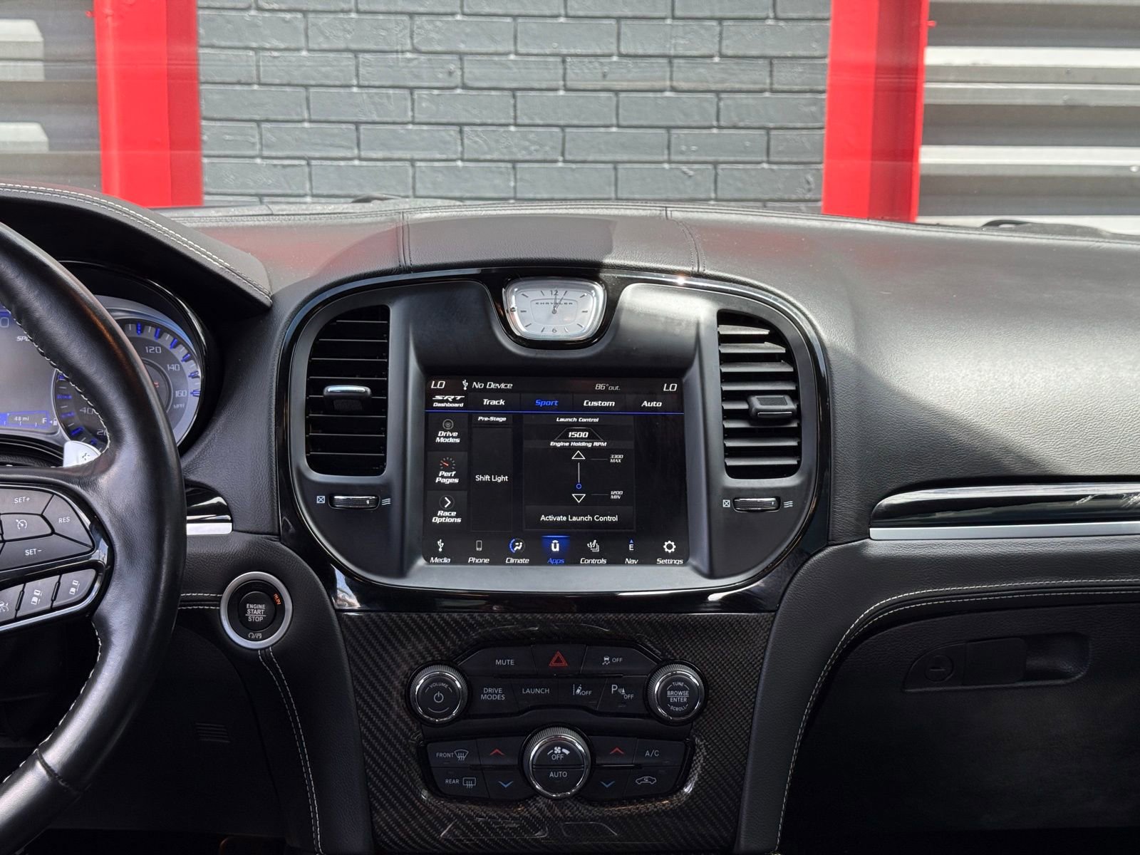 Used 2023 Chrysler 300 C image 24