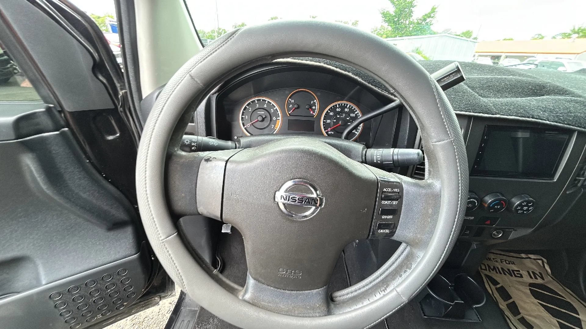 Used 2008 Nissan Titan LE AWD/4WD image 14