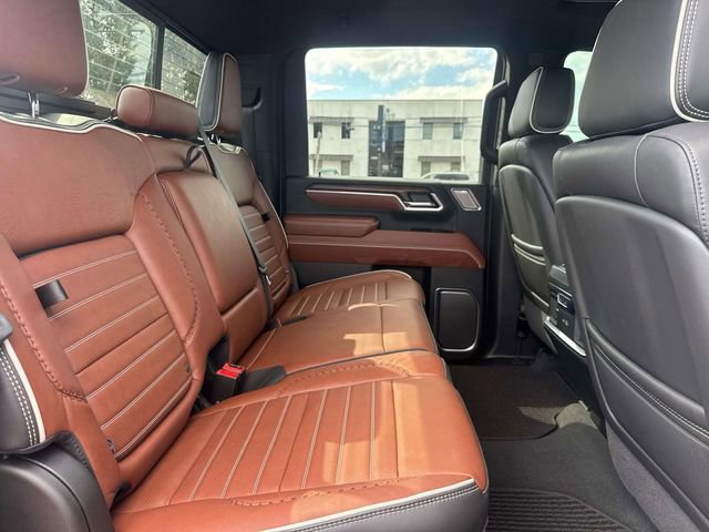 Used 2025 GMC Sierra 2500 Denali Ultimate image 12
