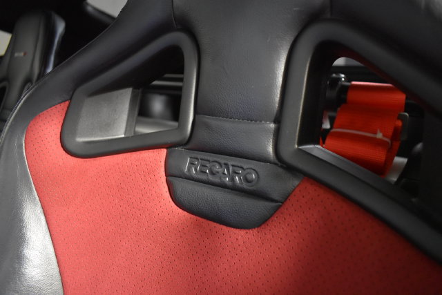 Used 2019 Nissan 370Z NISMO RWD image 11