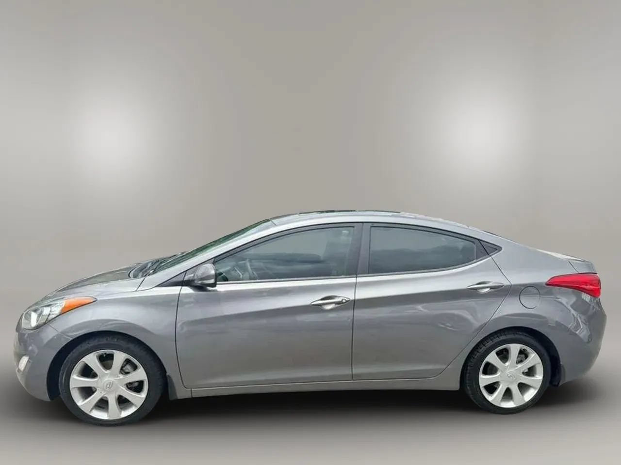 Used 2012 Hyundai Elantra Limited FWD image 4