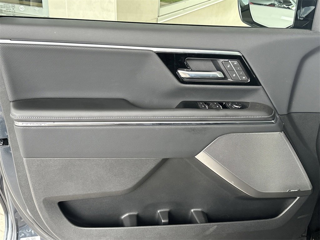 New 2025 GMC Sierra EV Denali image 11