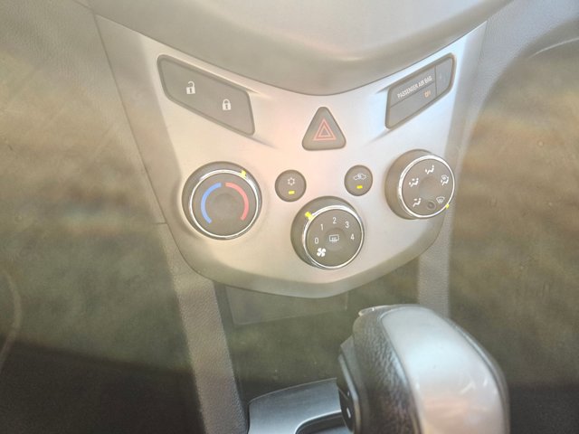 Used 2015 Chevrolet Sonic LT image 17