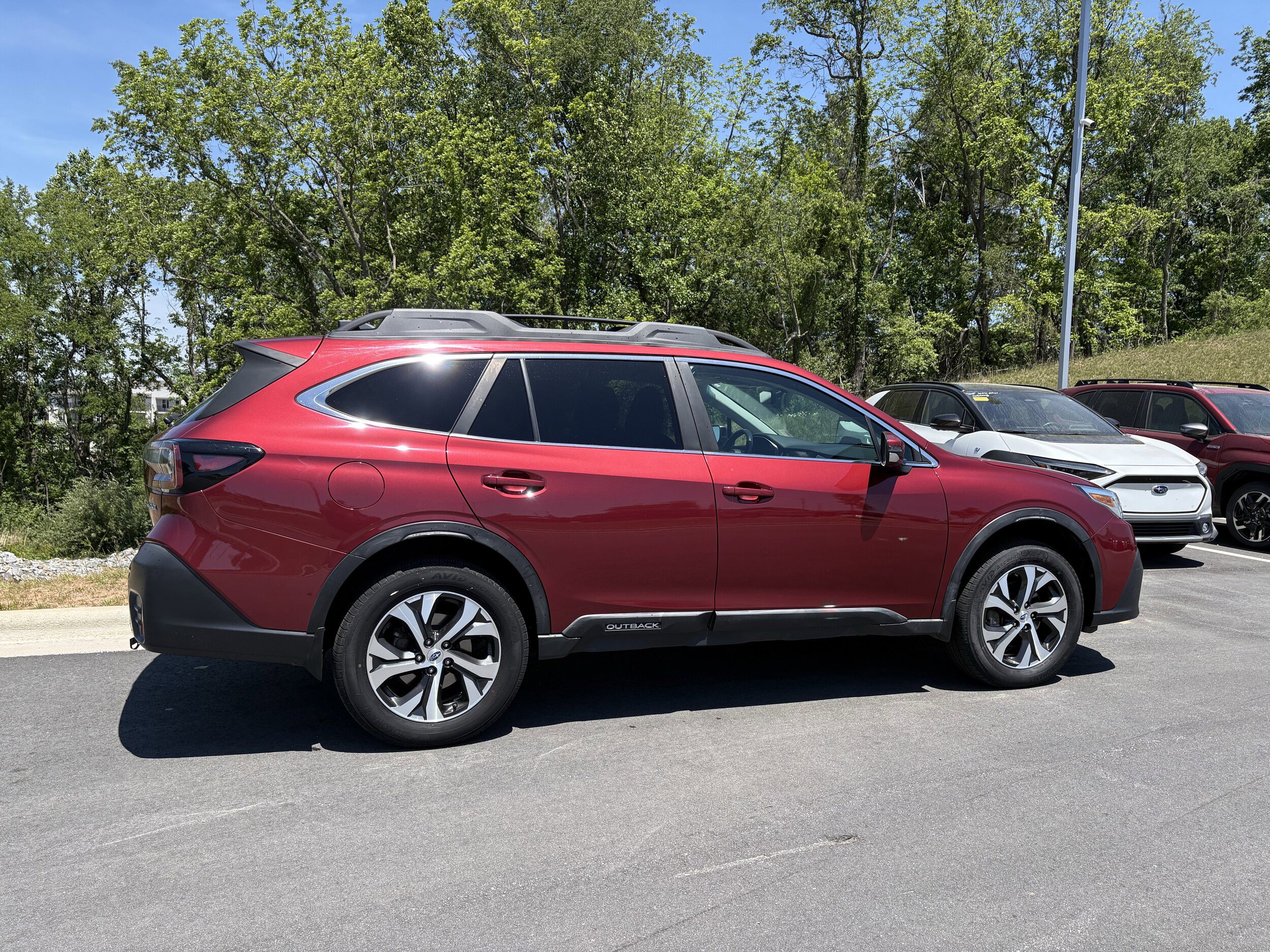 Used 2020 Subaru Outback Limited AWD/4WD image 8