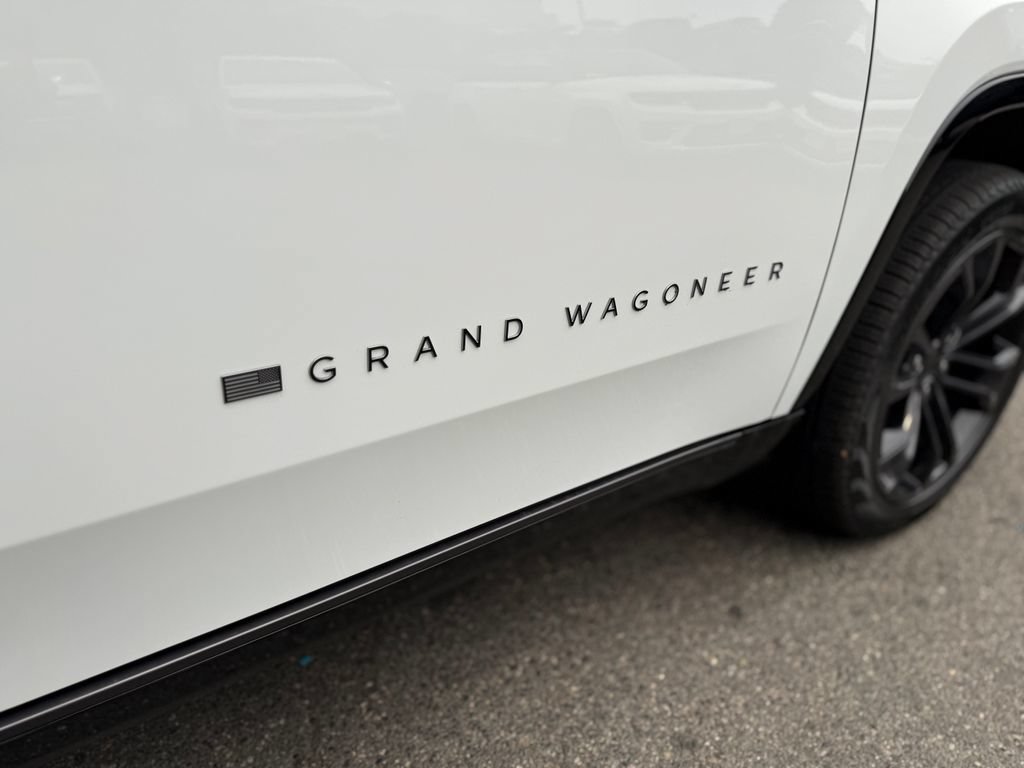 New 2026 Jeep Grand Wagoneer Summit AWD/4WD image 33