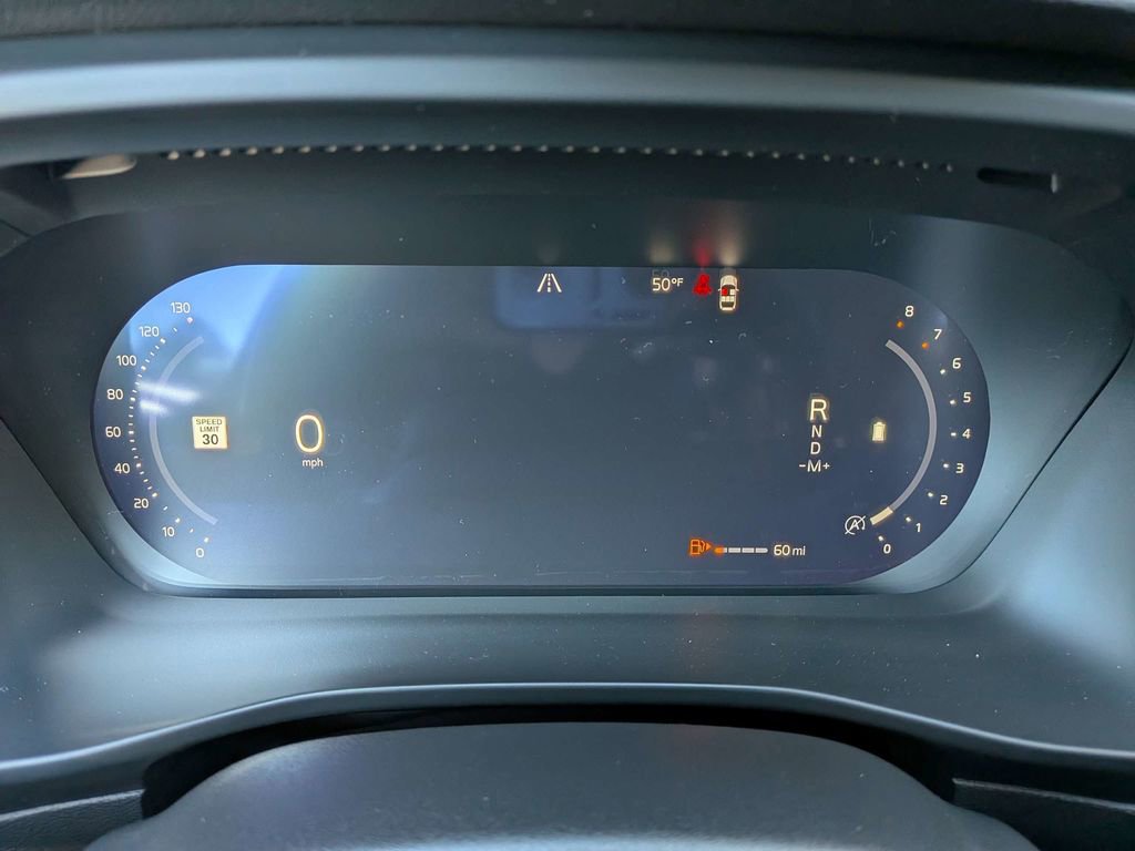 New 2026 Volvo XC40 B4 Core FWD image 29
